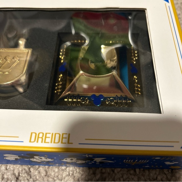 Disney Parks Happy Hanukkah Dreidel Metal Mickey Mouse Icon - Picture 2 of 3